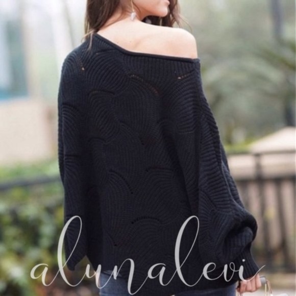 Boho Knit Sweater Scalloped Crochet WHITE - Picture 15 of 15